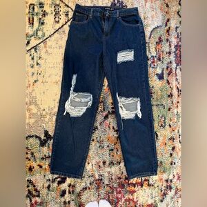 PrettyLittleThing Baggy Y2K Style Ripped Jeans